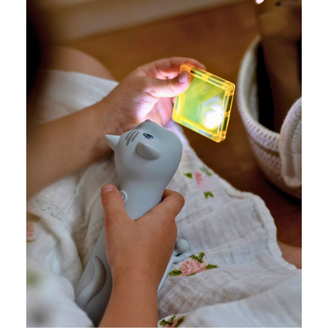 Flashlight for Kids - MIMI the Cat - Image 4