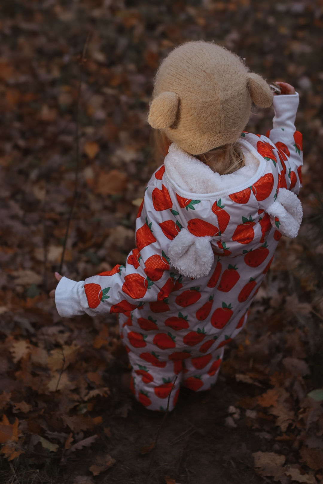 Teddy-voodriga talvekombinesoon beebidele ja lastele - maasikad - Pilt 4