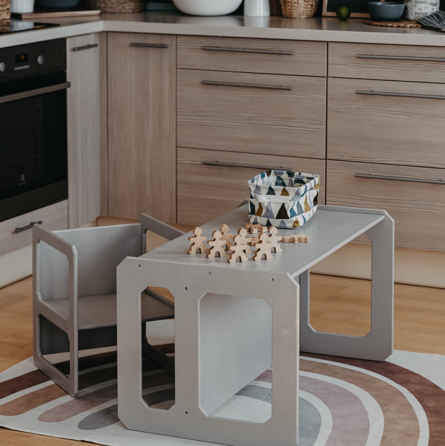 Montessori Weaning laud ja tool komplekt - 1 tooliga - Pilt 8