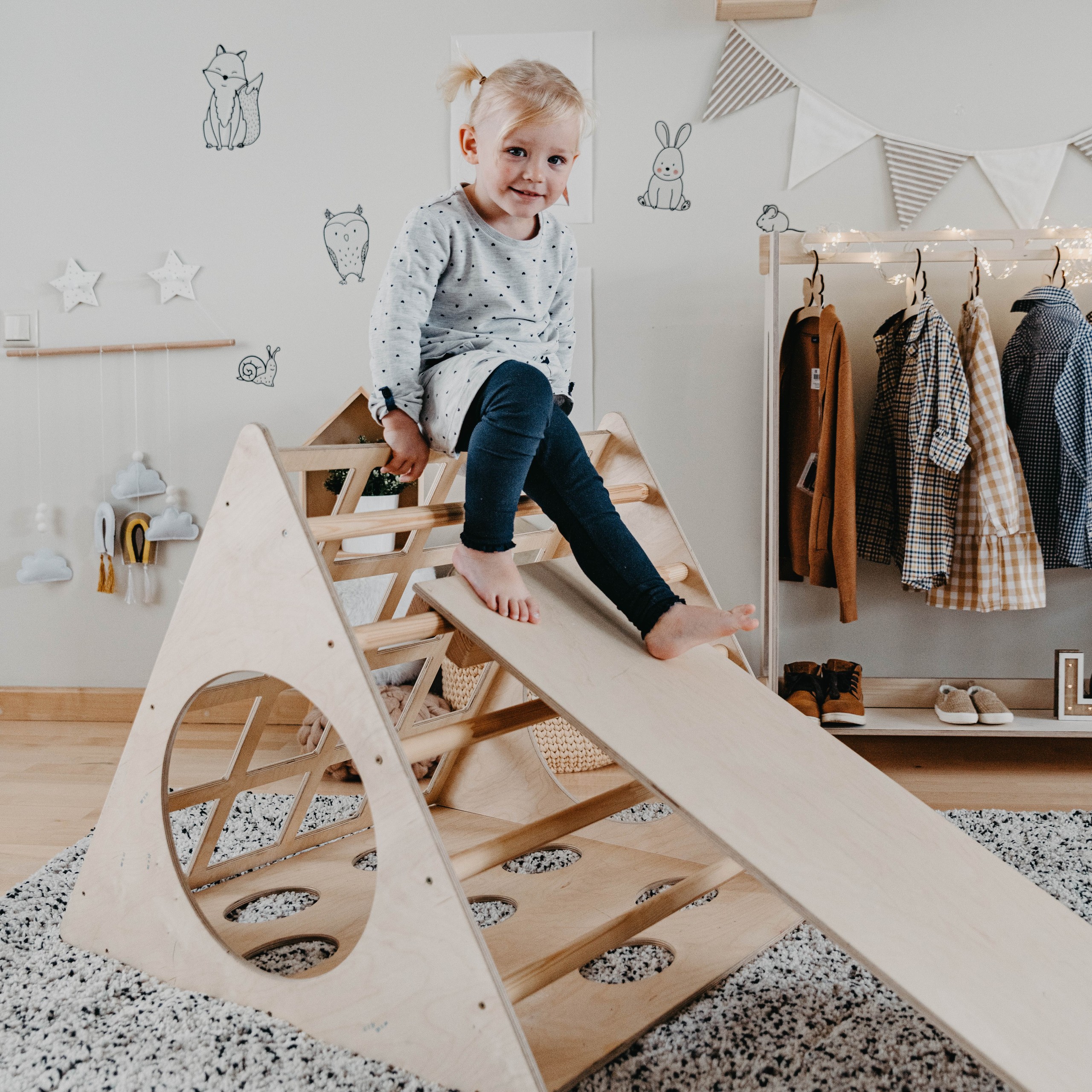 Montessori 3 nurgaga ronimiskolmnurk kaldteega