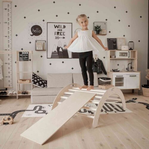 Montessori ronimiskaar kaldteega
