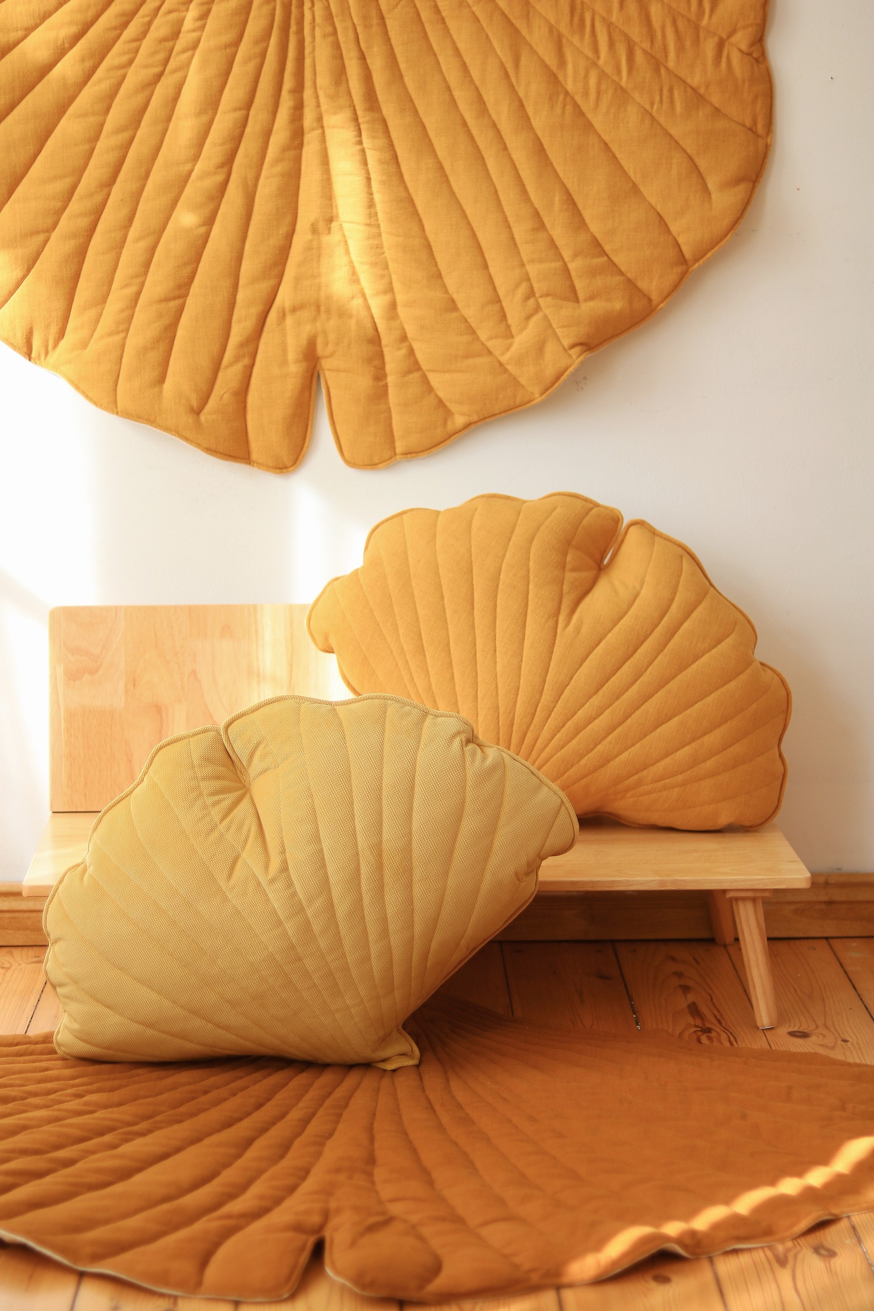 Organic Cotton and Linen Maple Leaf Play Mat - Mango - Image 2