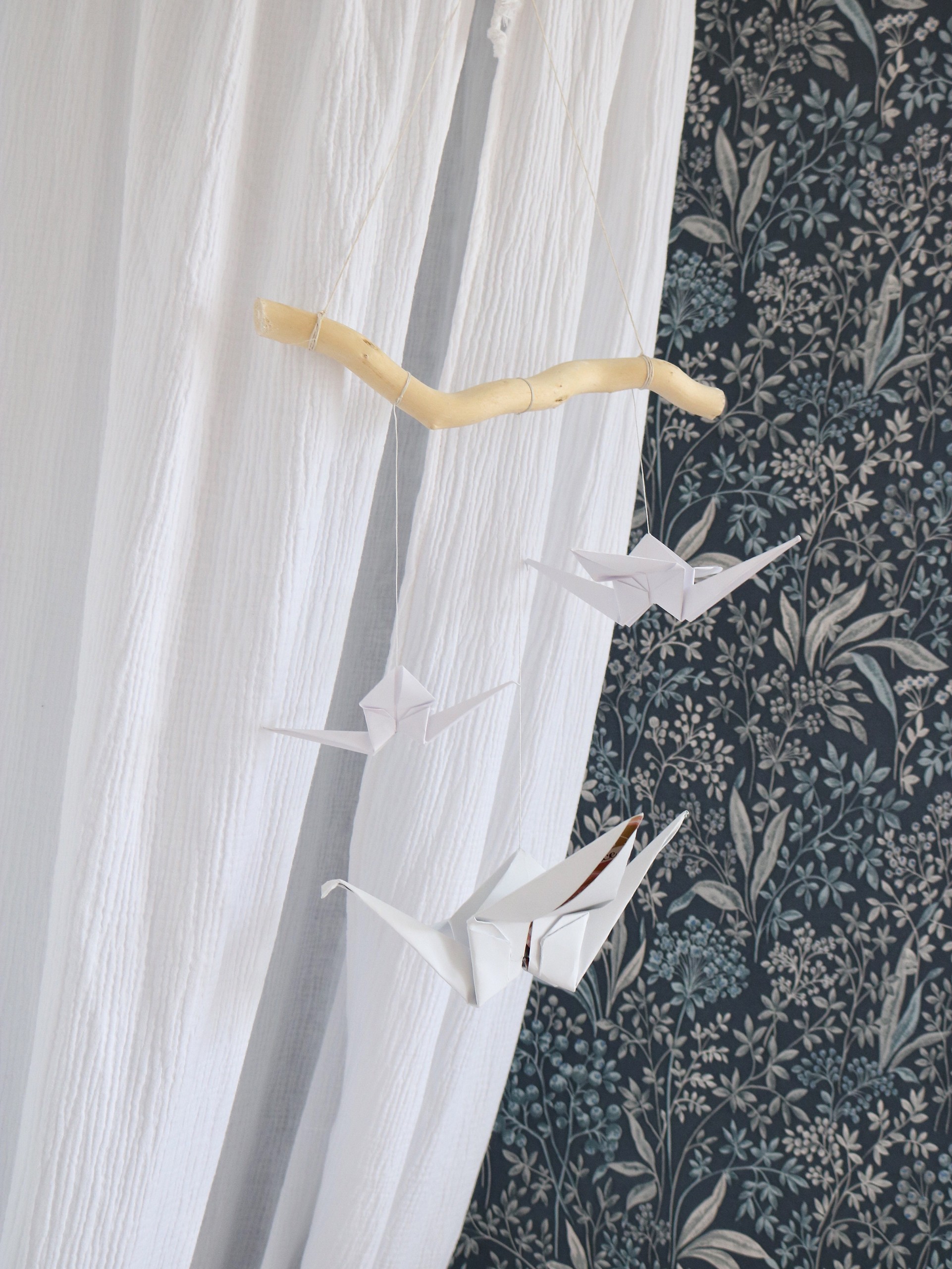 Origami-stiilis beebivoodi karussell - valge - Pilt 4