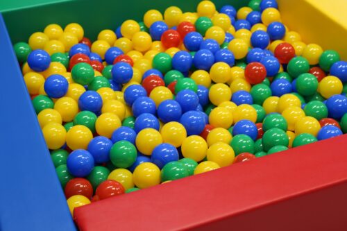 Pehme mänguala pallimere pallid 500 tk - mitmevärviline