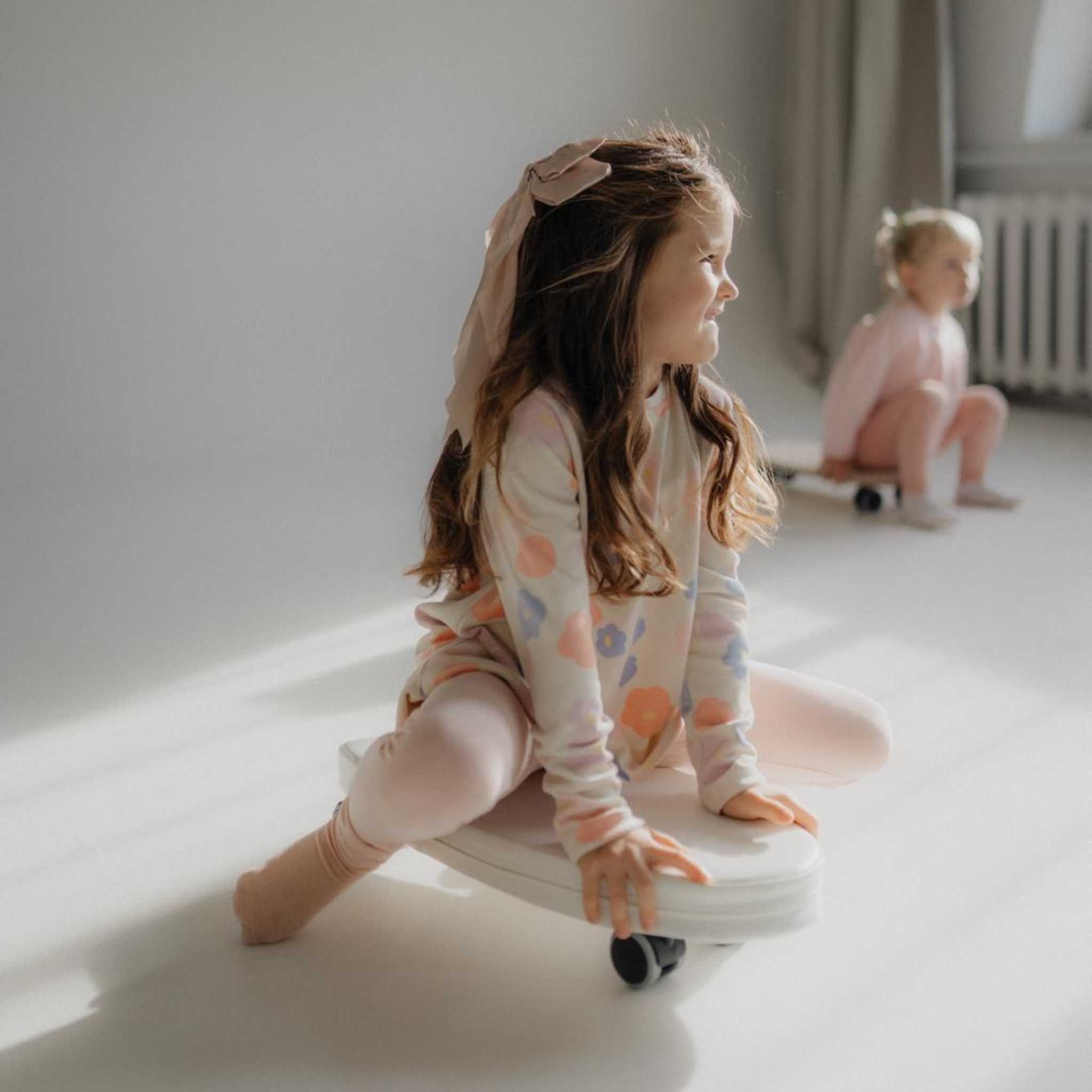 A surf-themed toy for kids - Image 9