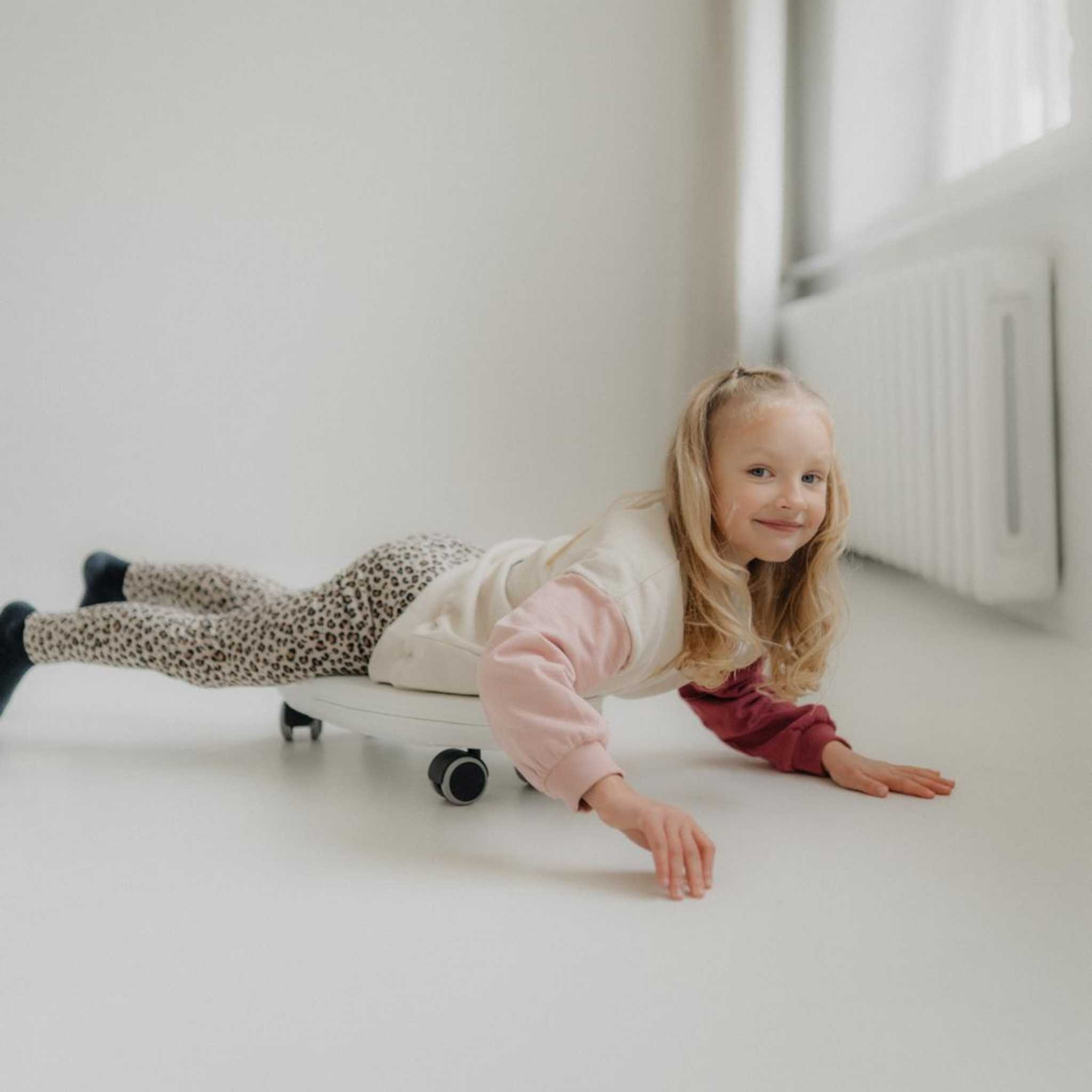 A surf-themed toy for kids - Image 8