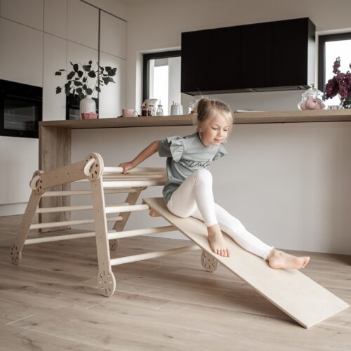 Muudetav Montessori ronimisvahend kaldteega