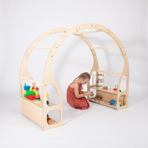 Montessori mängustatiiv / mänguasjariiul lastele