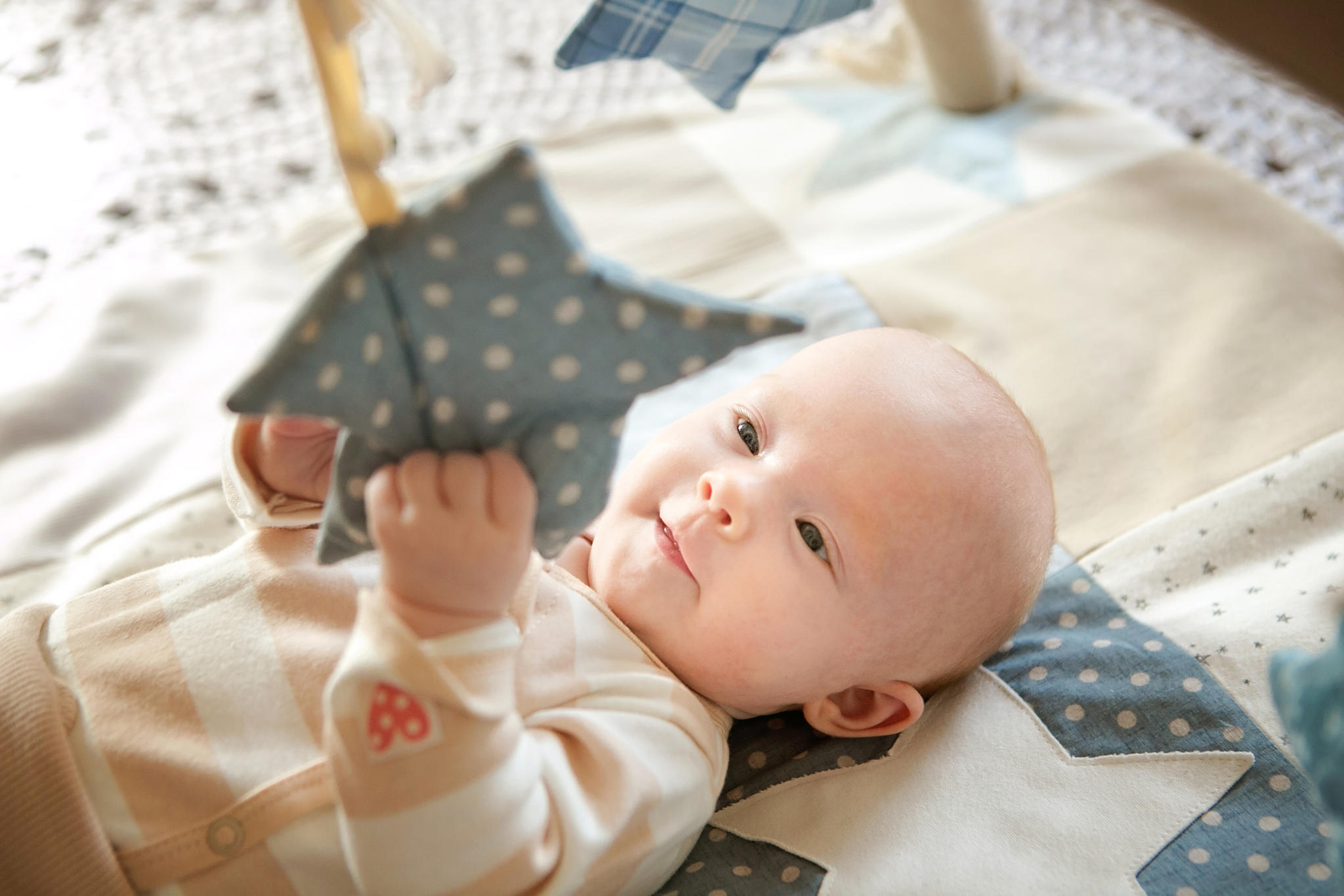 Small Baby Activity Mat, 80x80 cm - Blue - Image 9
